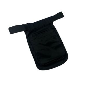 Buckle side pouch